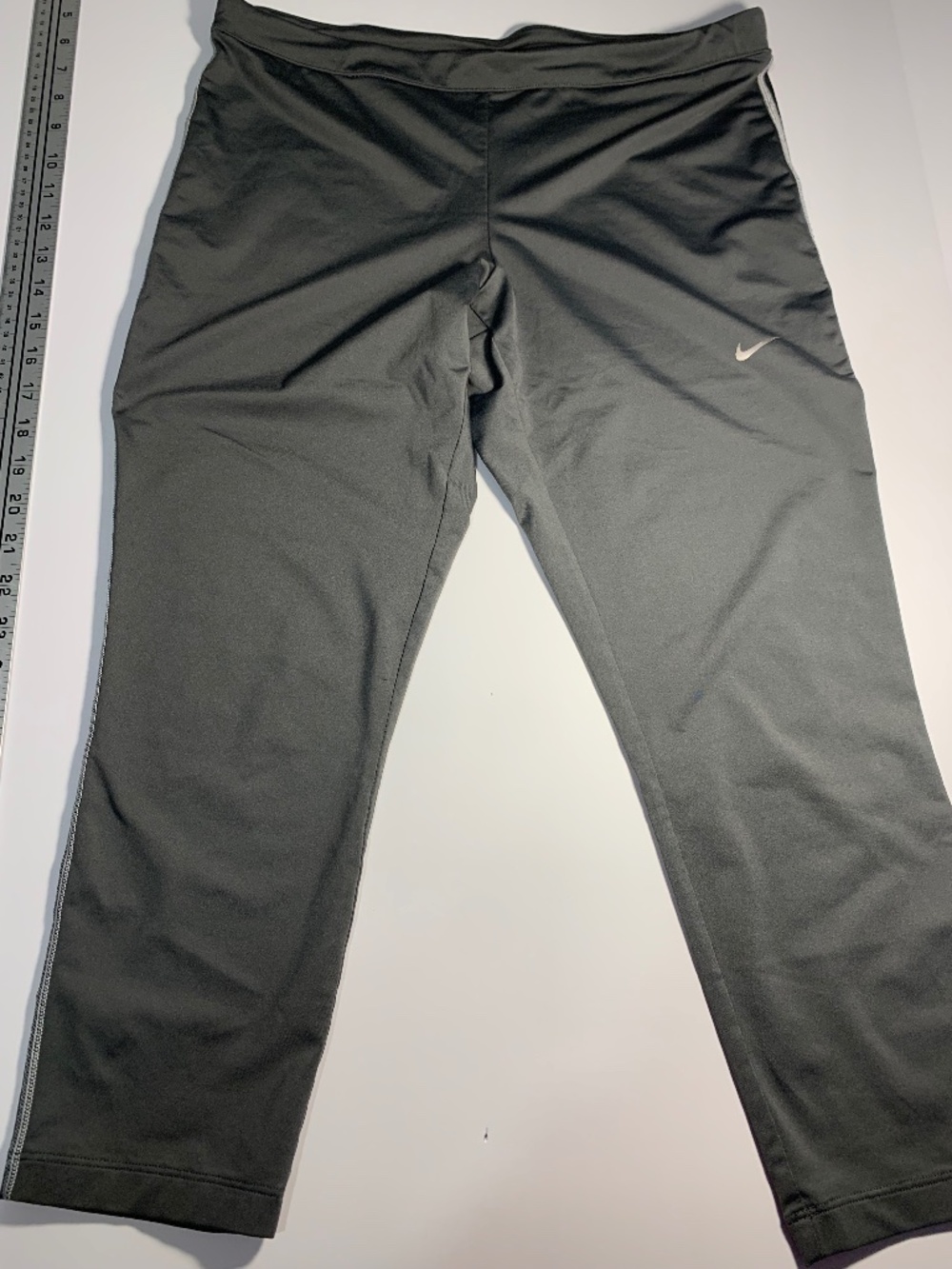 Nike capri, workout leggings, olive color, size large